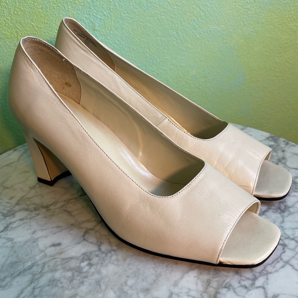 Karen Scott Cream Peep-Toe Heels Size 8